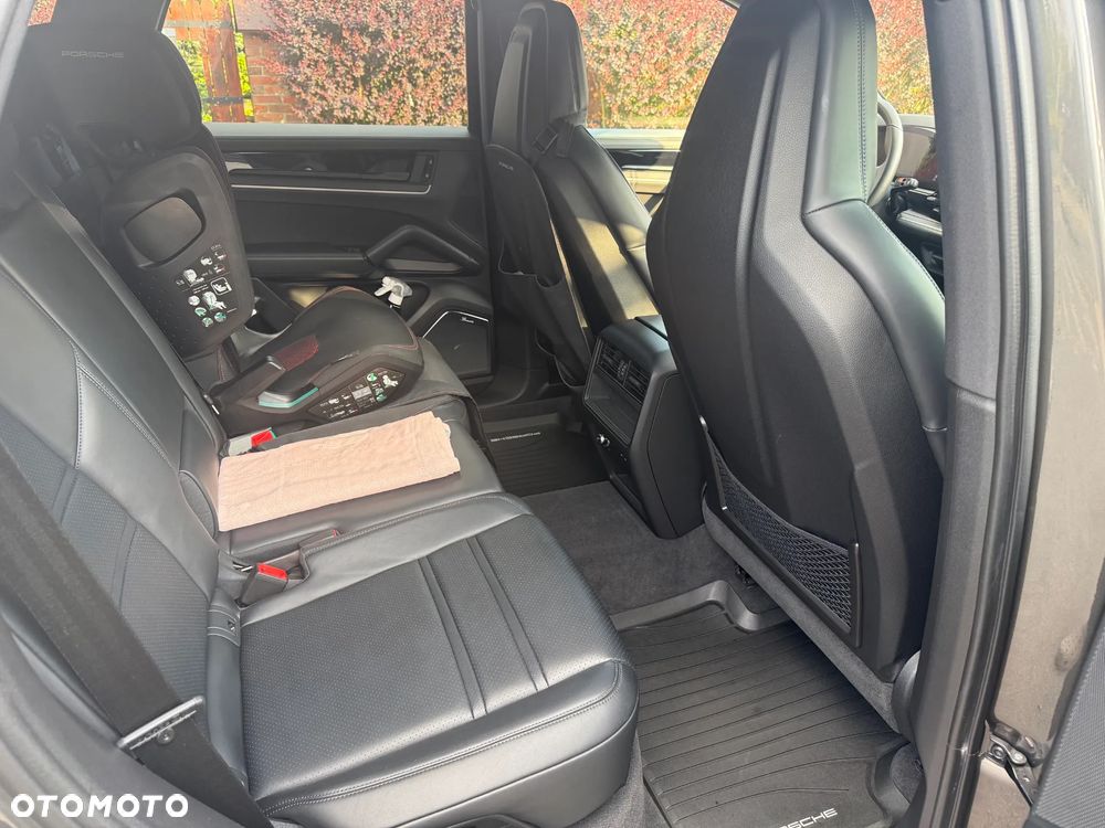 Porsche Cayenne - 19