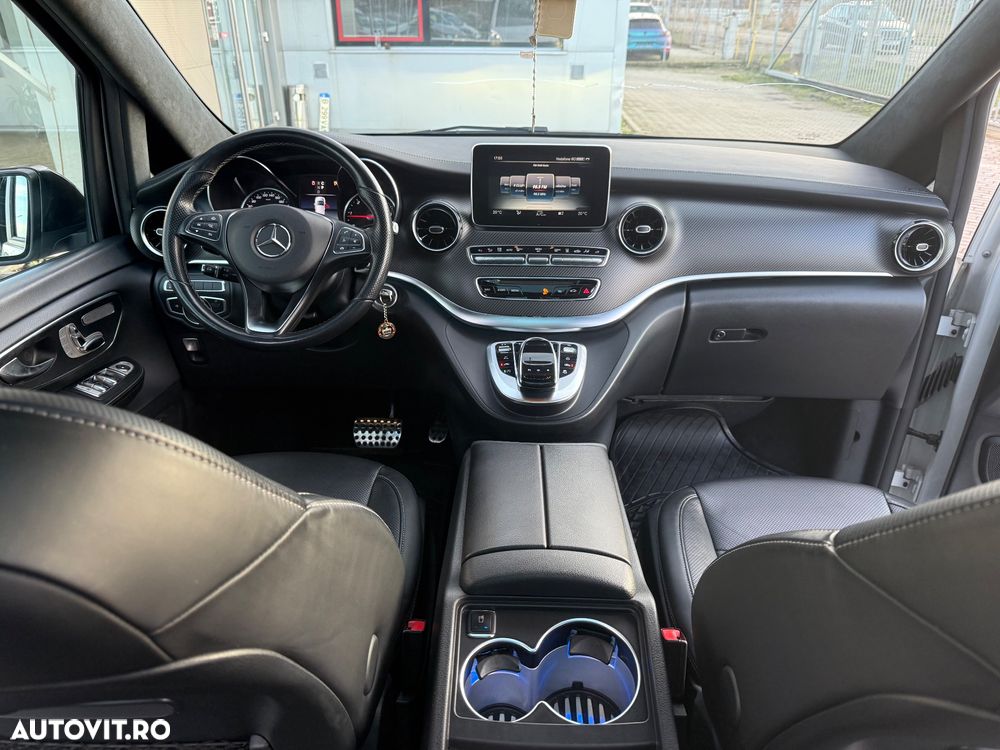 Mercedes-Benz V 300 d Lang 4Matic 9G-TRONIC Exclusive - 33