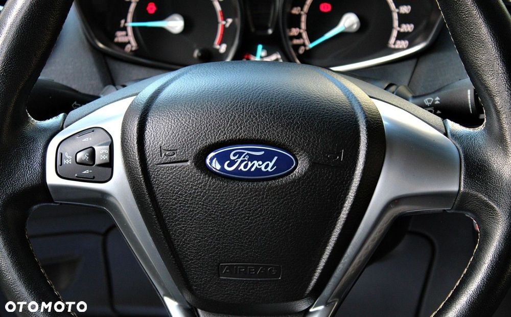 Ford Fiesta - 24
