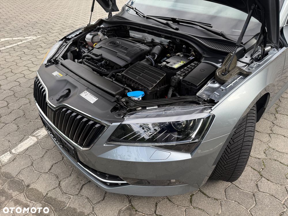 Skoda Superb Combi 1.8 TSI DSG Ambition - 23