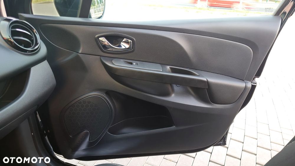 Renault Clio 1.2 16V Limited EU6 - 14