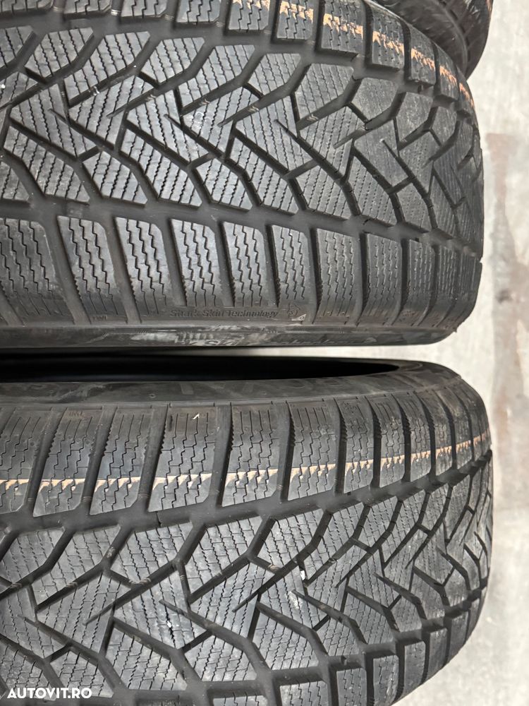 Vând 4 anvelope 215/50/18 Uniroyal de iarnă ca noi - 3