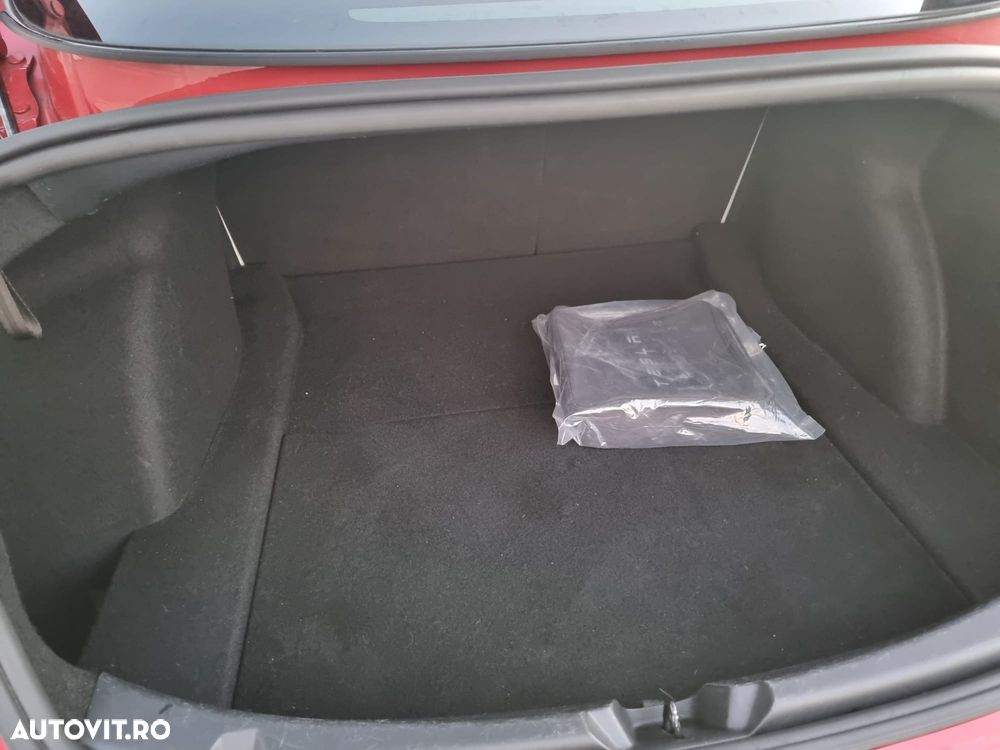 Tesla Model 3 - 17