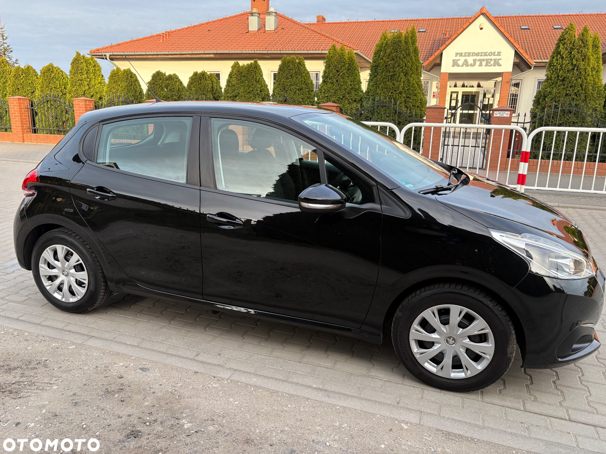 Peugeot 208 PureTech 82 Start & Stop Tech Edition - 9