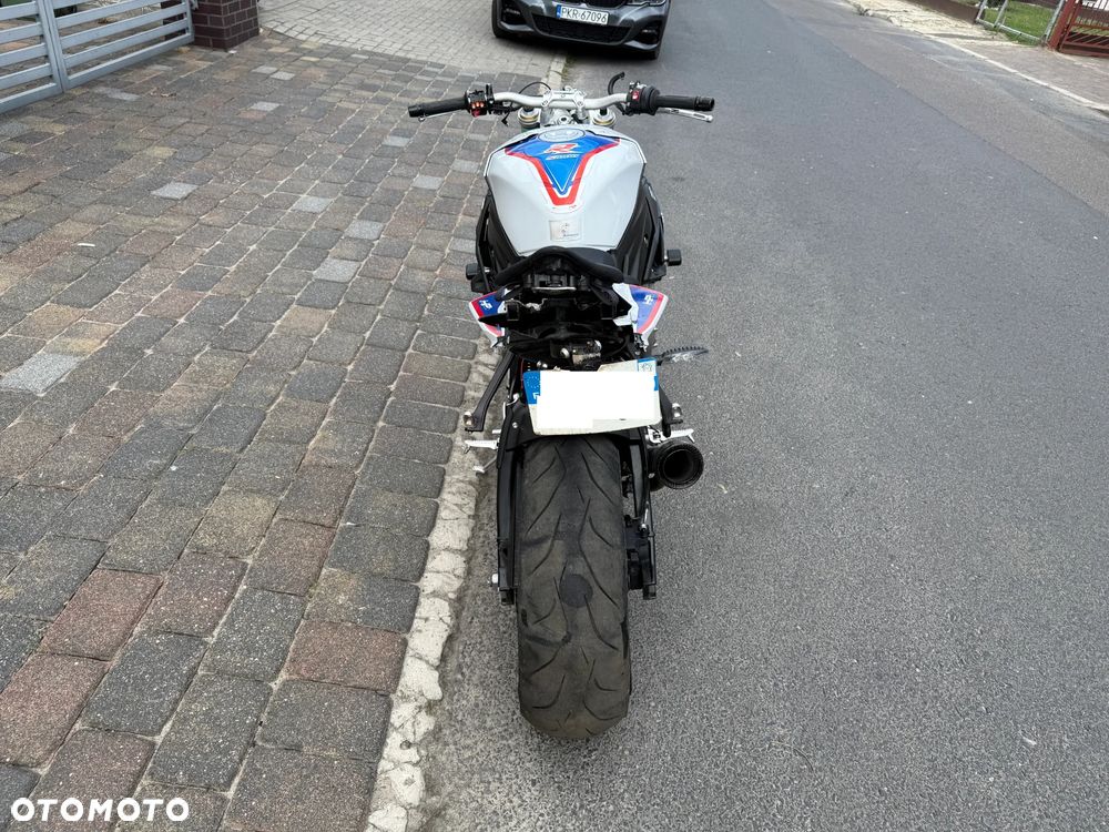 BMW S - 5