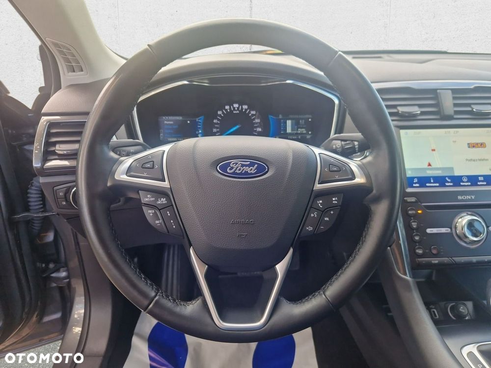 Ford Mondeo - 16