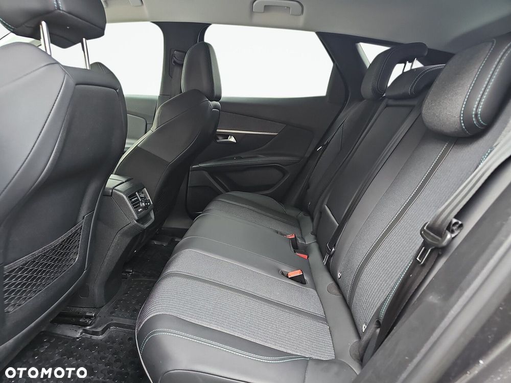 Peugeot 3008 - 23