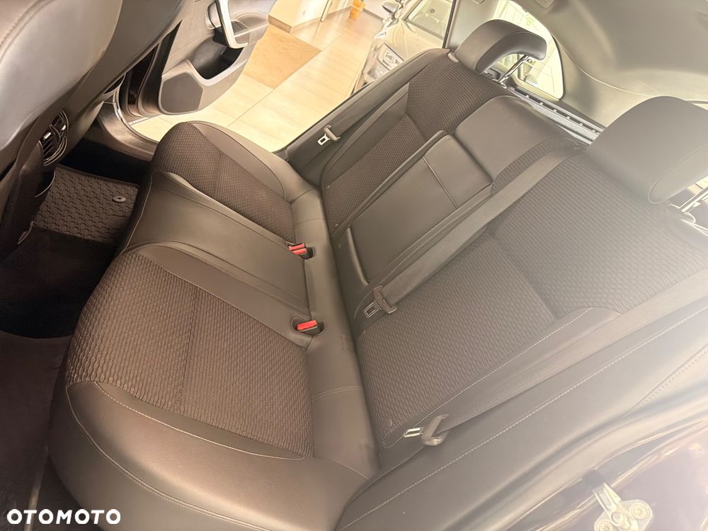 Opel Insignia - 23