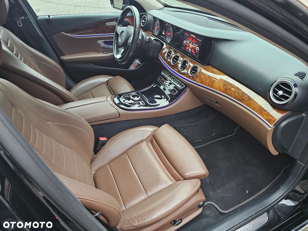 Mercedes-Benz Klasa E 220 d 9G-TRONIC Exclusive - 29