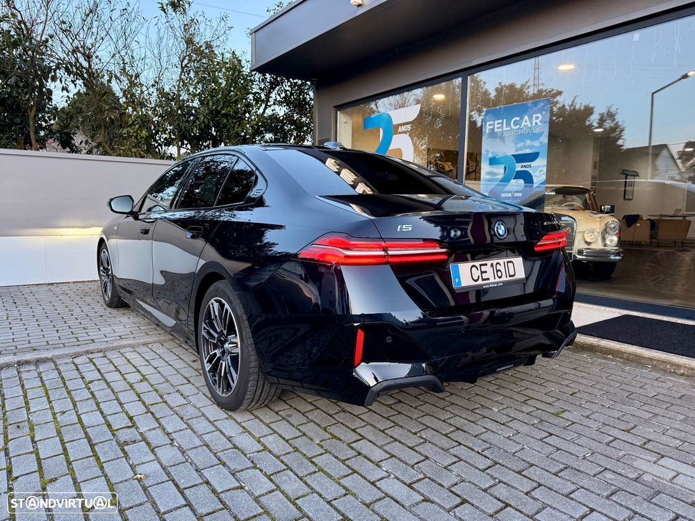 BMW i5 eDrive40 Pack Desportivo M - 5