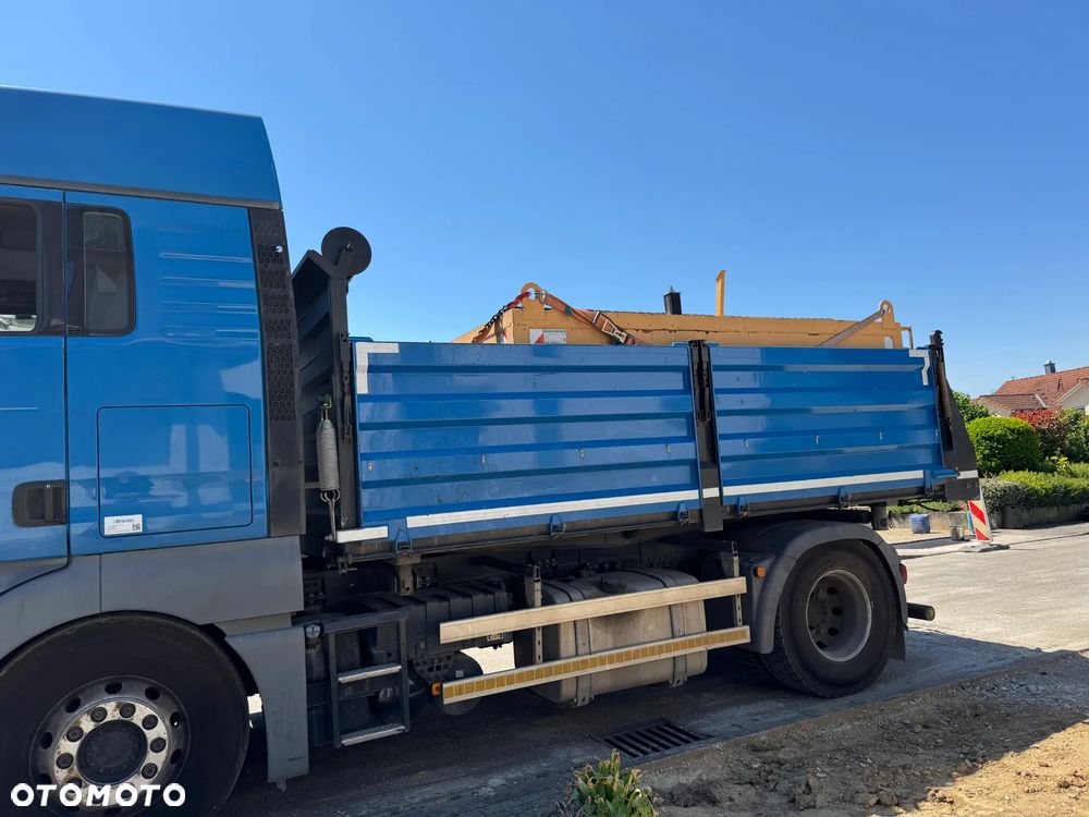 MAN TGX - 8