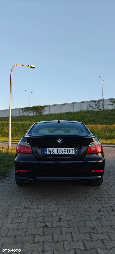BMW Seria 5 530d xDrive - 7
