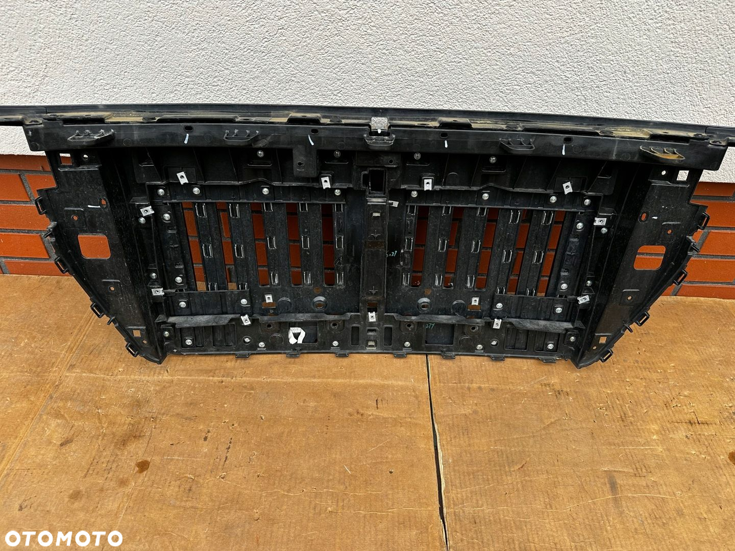 Hongqi E-HS9 2020- grill atrapa demontaz stan idealny - 10