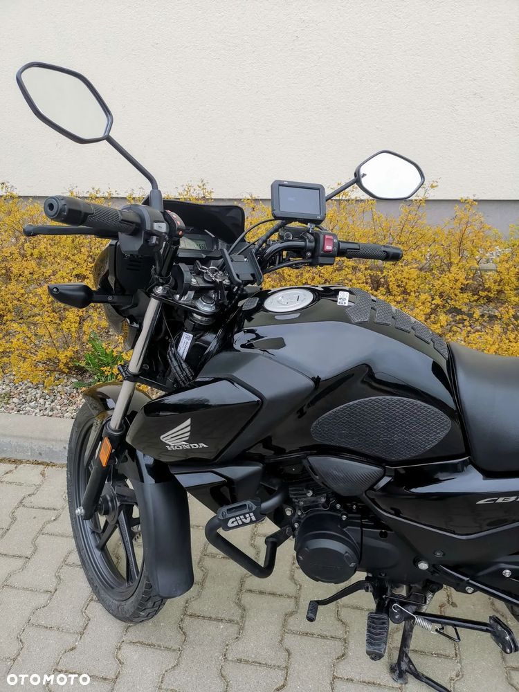 Honda CBF - 11