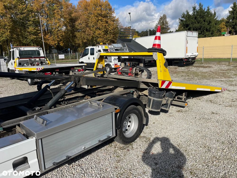 Iveco Daily 70C17 Pomoc drogowa Laweta 2016r - 9