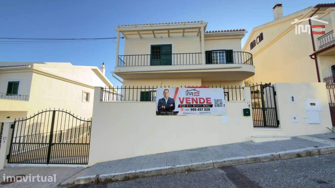 Excelente moradia T3 c/ vista única para a Margem Sul sobre o rio, ...