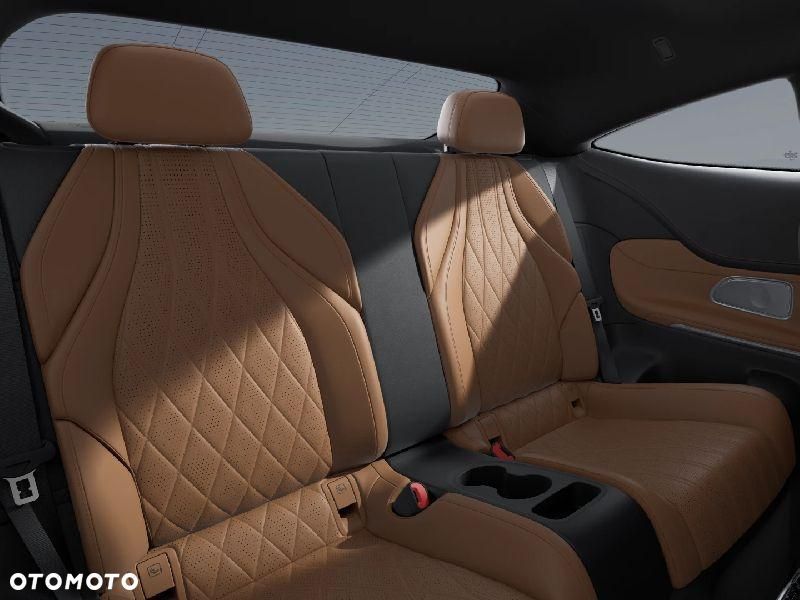 Mercedes-Benz CLE Mercedes-AMG 53 4MATIC+ AMG SPEEDSHIFT TCT 9G - 6