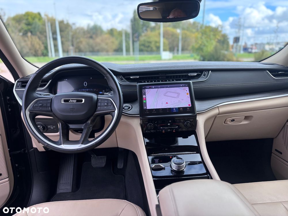 Jeep Grand Cherokee - 4
