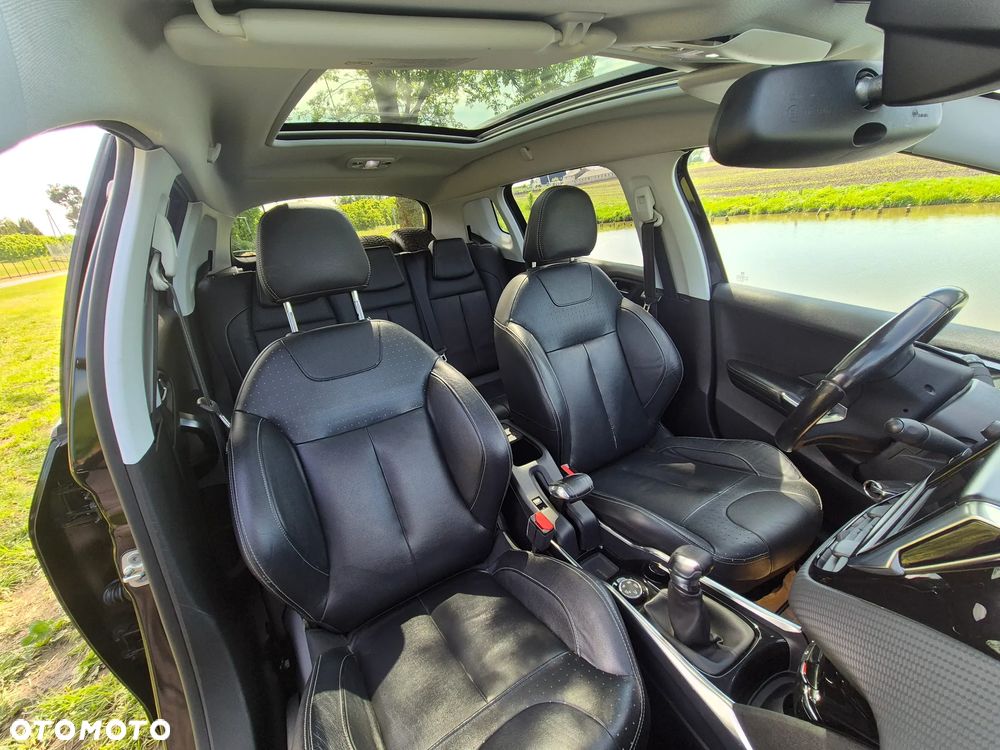 Peugeot 2008 120 VTI Allure - 13