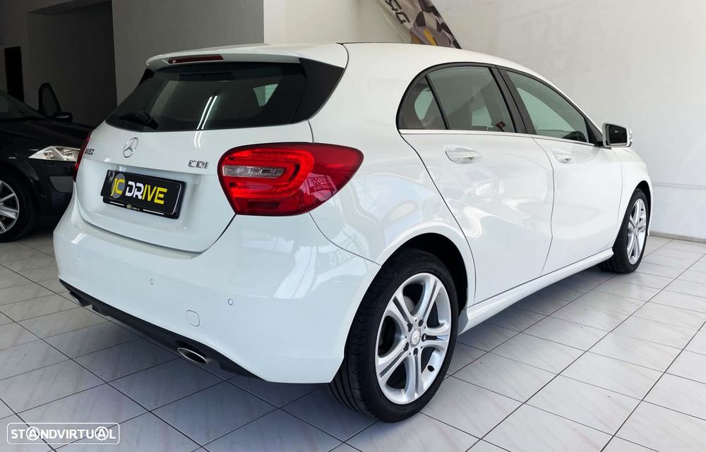 Mercedes-Benz A 180 CDi BE Edition Urban — fotografia 12