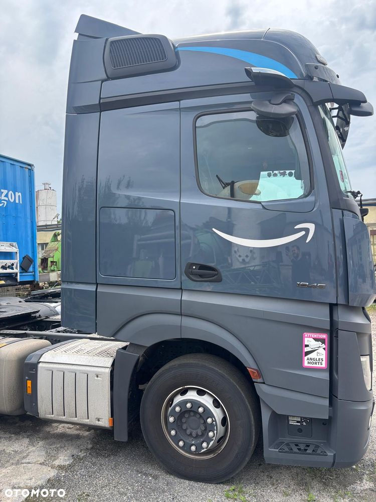 Mercedes-Benz Actros - 4