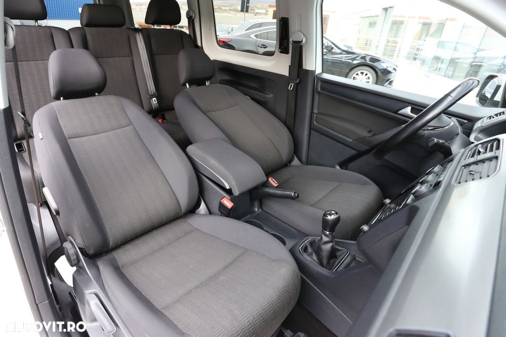 Volkswagen Caddy Maxi 2.0 TDI Comfortline - 22