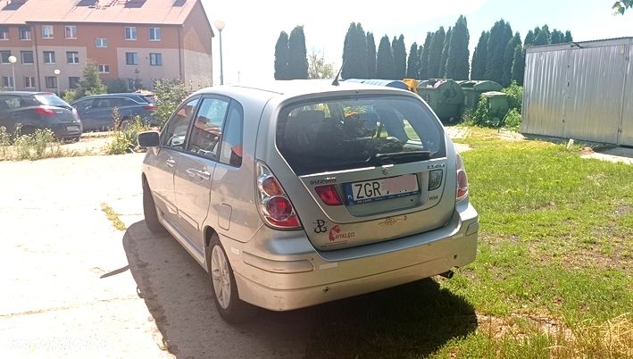 Suzuki Liana 1.6 Comfort - 9
