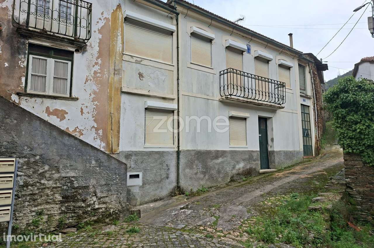 Moradia T3 mobilada na aldeia da TEIXEIRA - ARGANIL - Grande imagem: 4/25