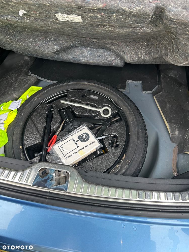 Volvo XC 60 D4 Geartronic RDesign - 12