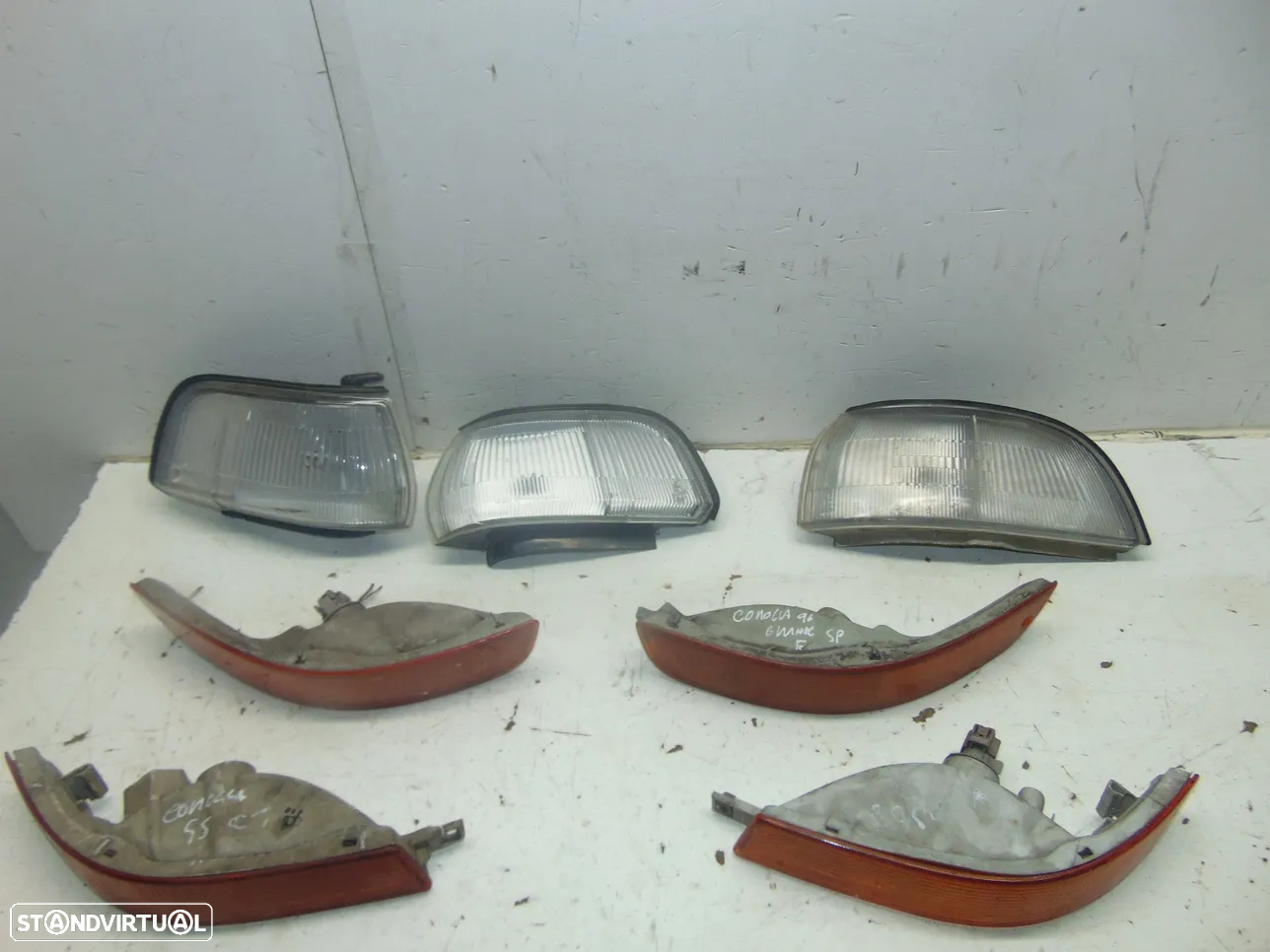Toyotas Corolla antigos farolins frente - 7