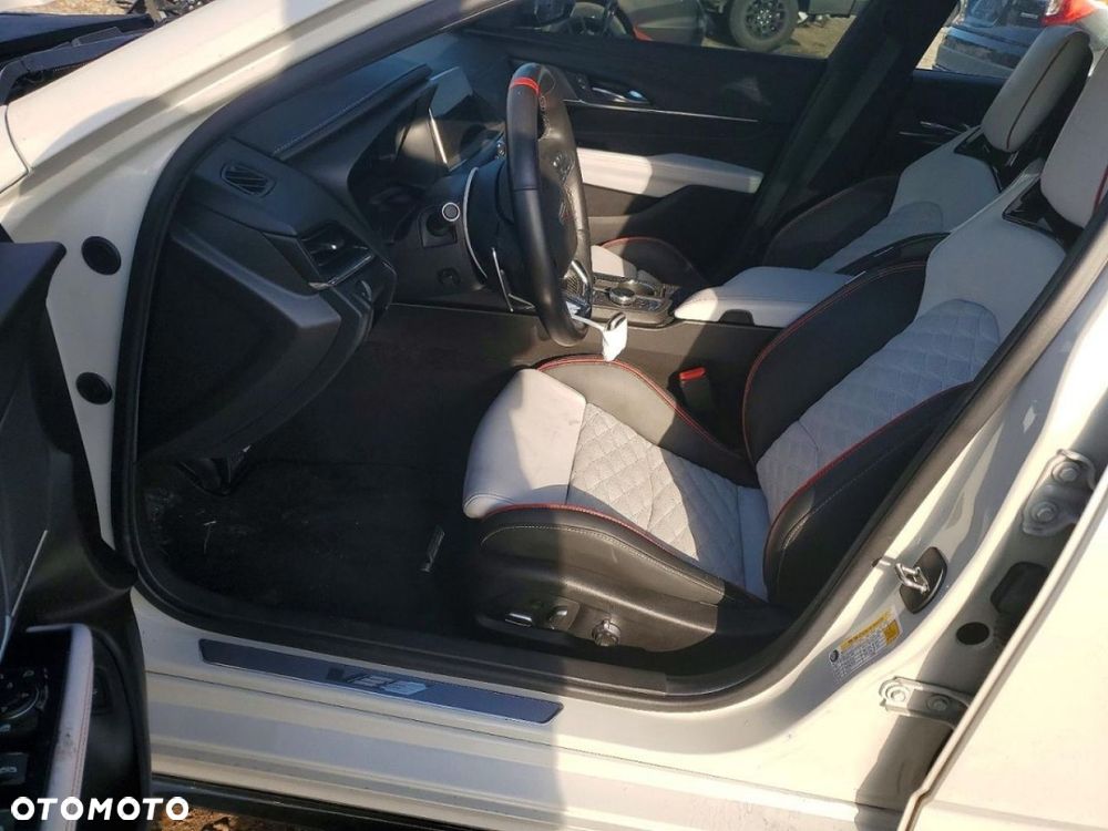 Cadillac CT4 - 7