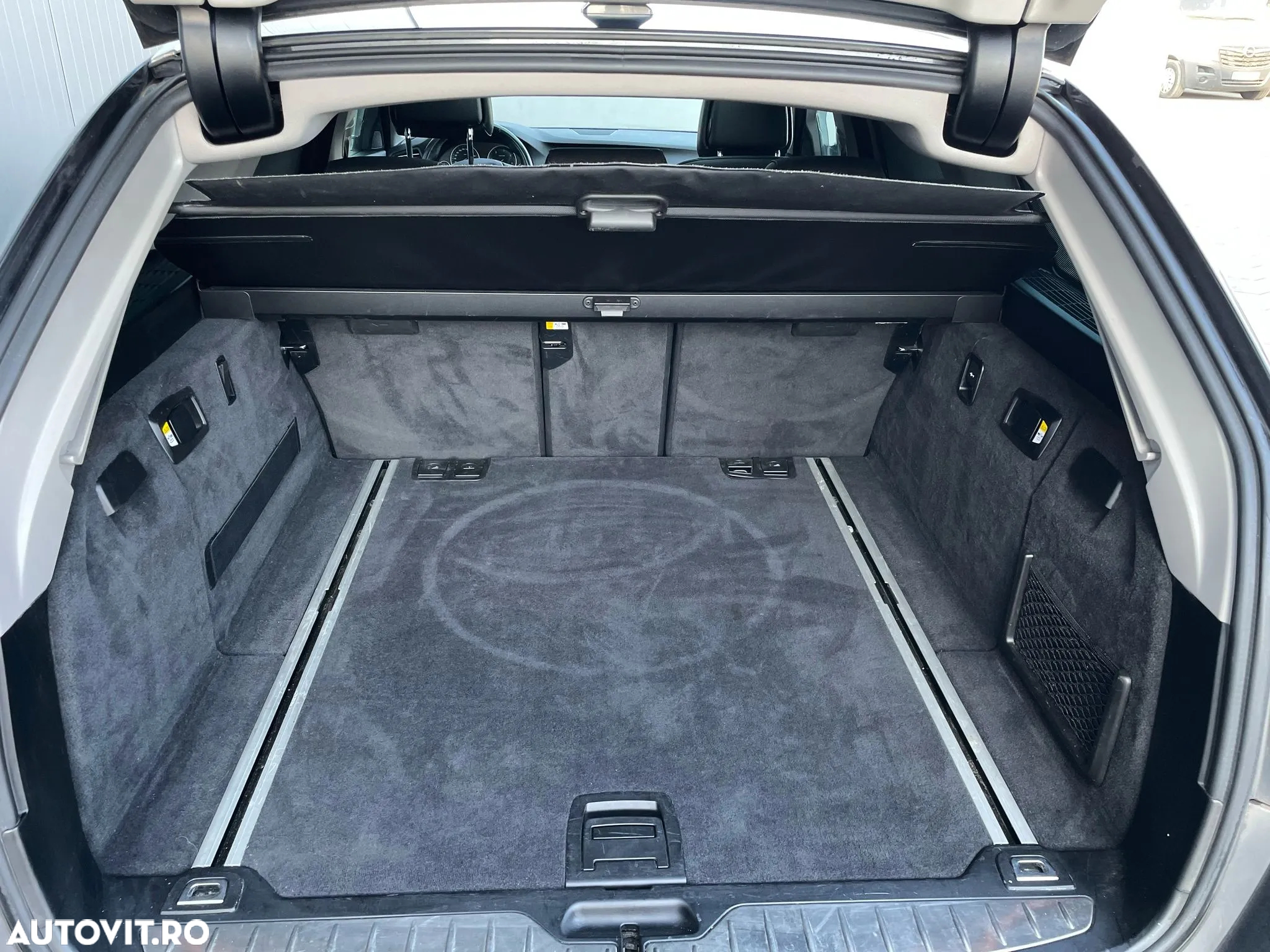 BMW Seria 5 520d Touring Aut. Luxury Line - 25