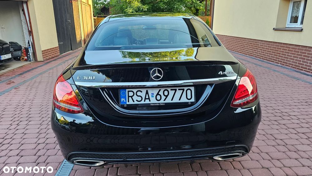 Mercedes-Benz Klasa C 300 7G-TRONIC - 19