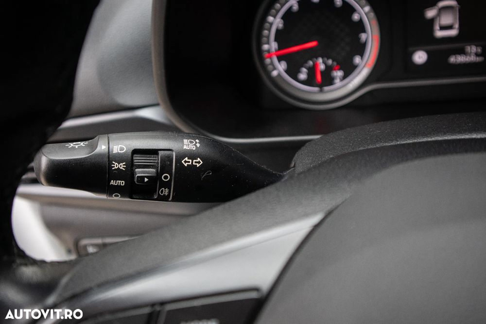 Hyundai i20 - 18
