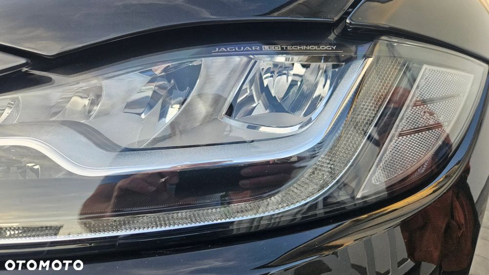 Jaguar F-Pace 2.0 i4D AWD Prestige - 17