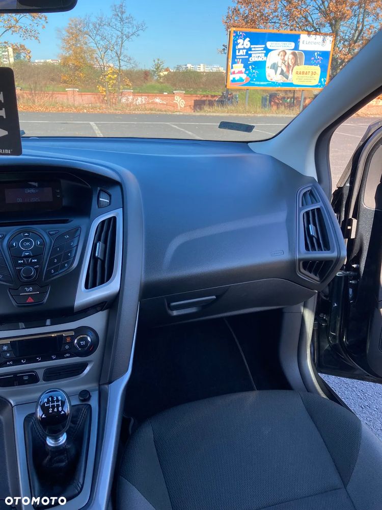 Ford Focus 1.6 TDCi Ambiente - 16