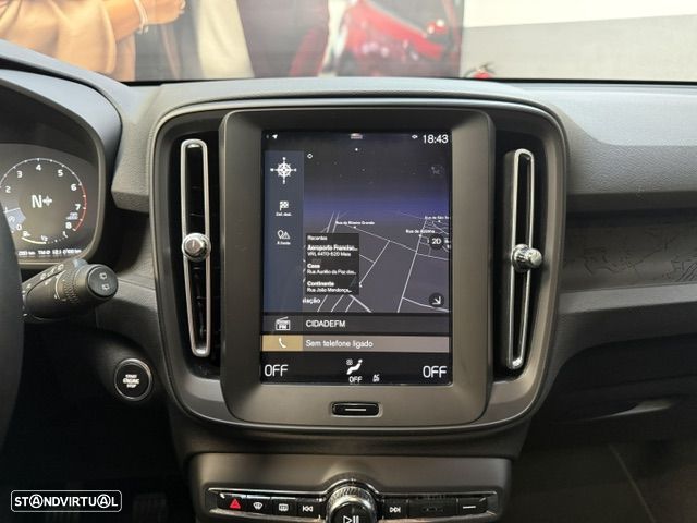 Volvo XC 40 1.5 T3 Inscription Tech Edition - 13