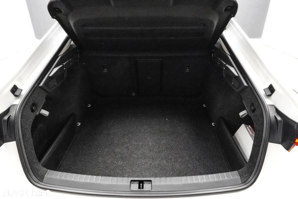 Skoda Octavia 1.0 TSI e-TEC DSG First Edition - 28