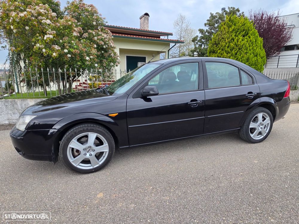 Ford Mondeo 1.8 Trend - 3