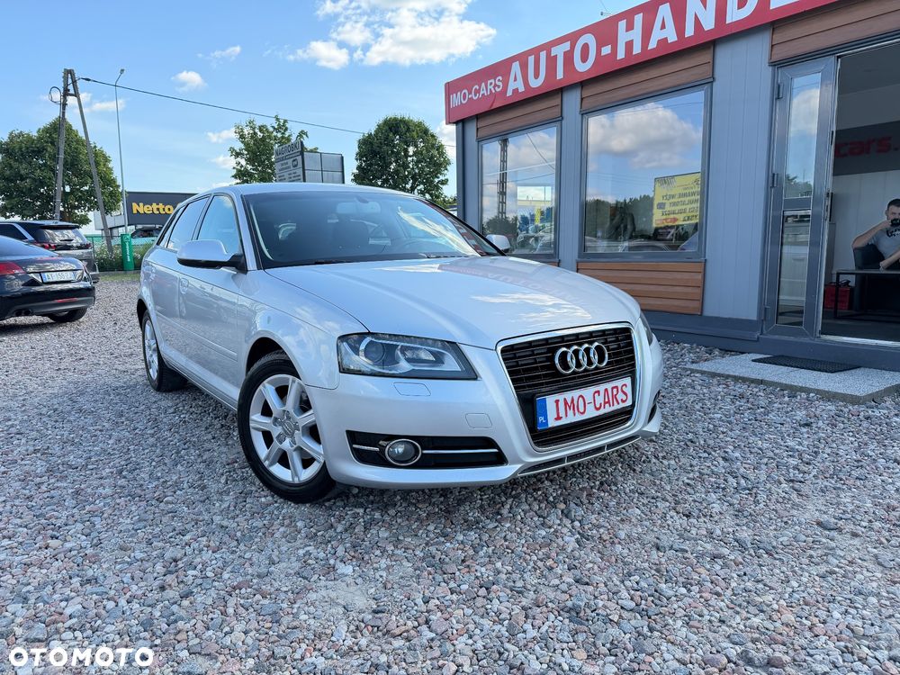 Audi A3 Sportback - 2