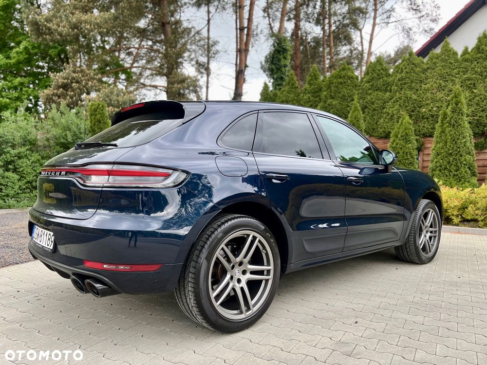 Porsche Macan - 24