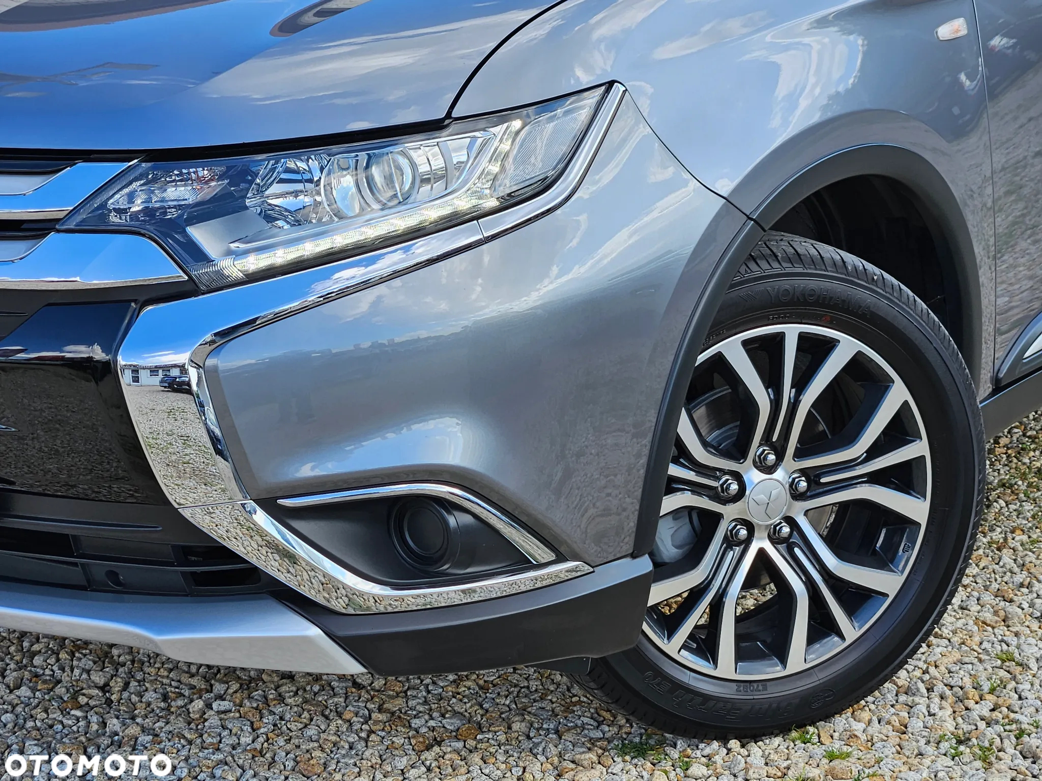 Mitsubishi Outlander 2.0 City Style 2WD - 2