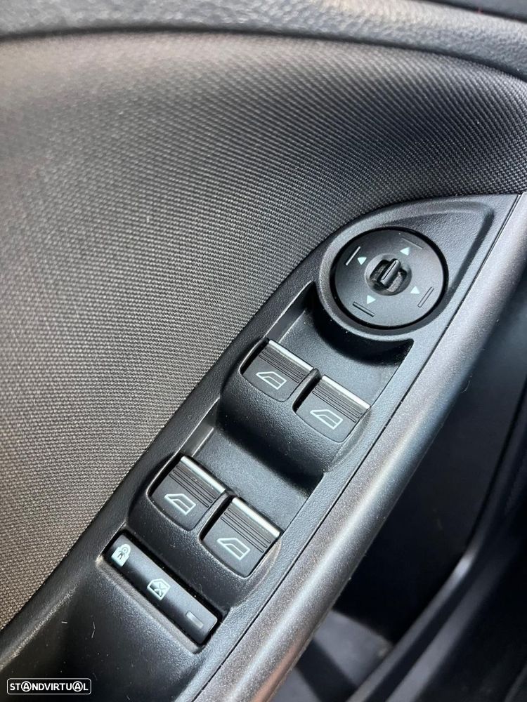 Ford Focus SW 1.0 EcoBoost Business - 14