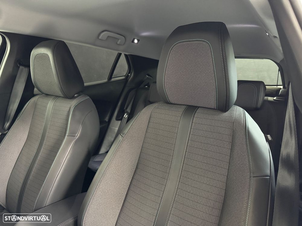 Peugeot 2008 1.2 PureTech Allure EAT8 - 16