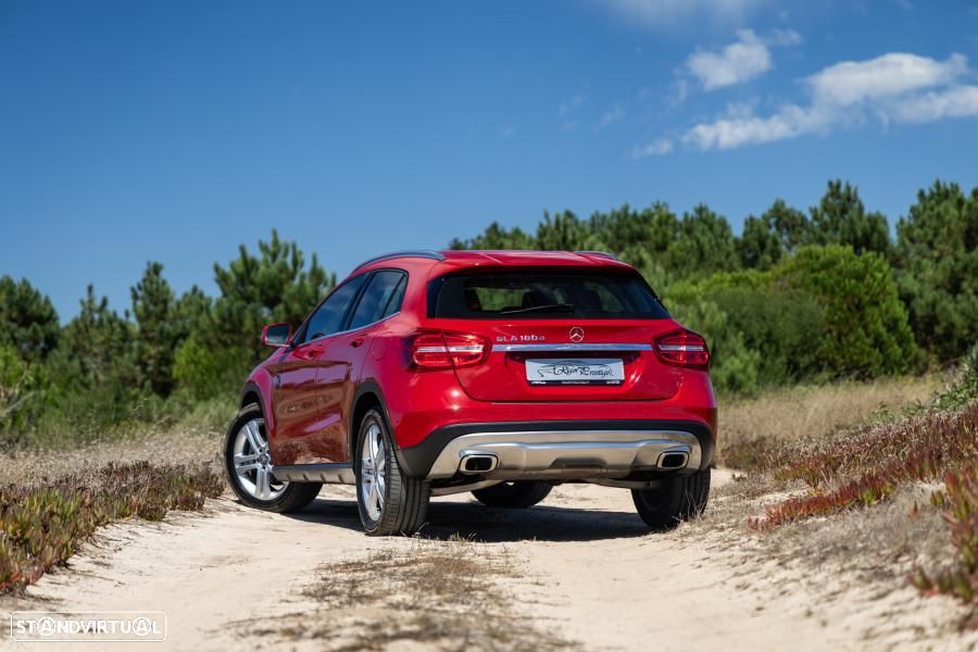 Mercedes-Benz GLA 180 d Urban Aut. - 4