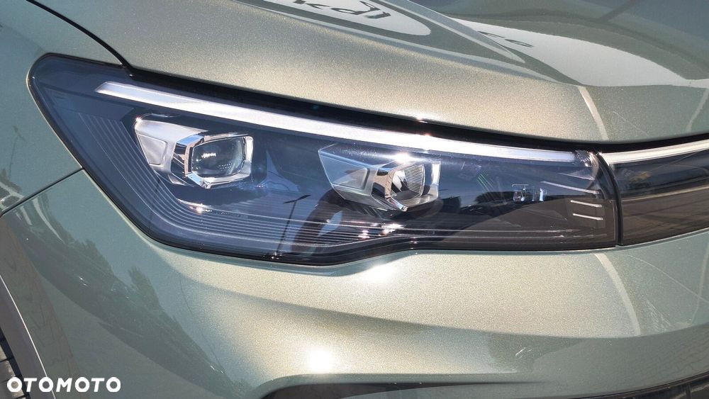 Volkswagen Tiguan - 11