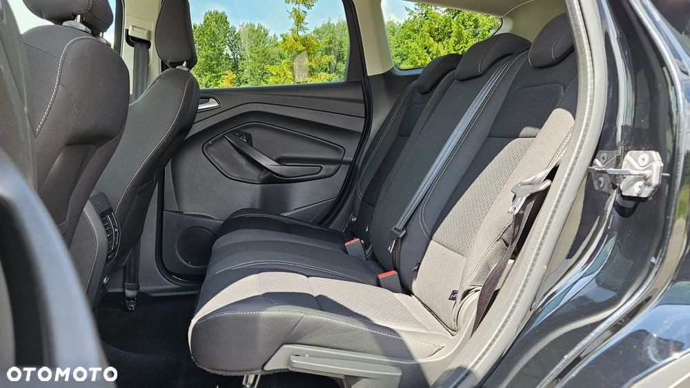 Ford Kuga 1.5 EcoBoost 2x4 Cool & Connect - 8