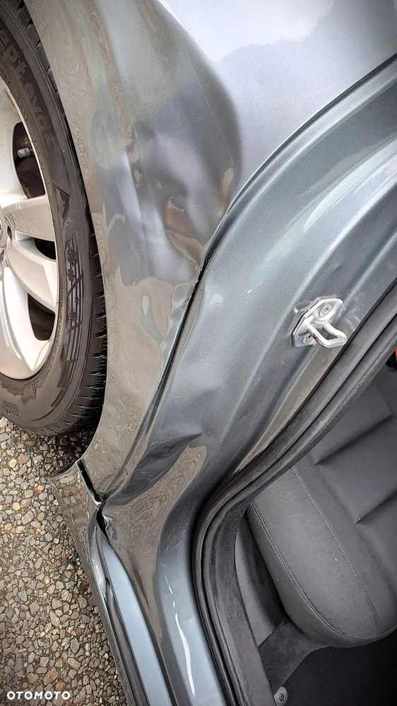 Volvo V60 D4 Geartronic Momentum - 25