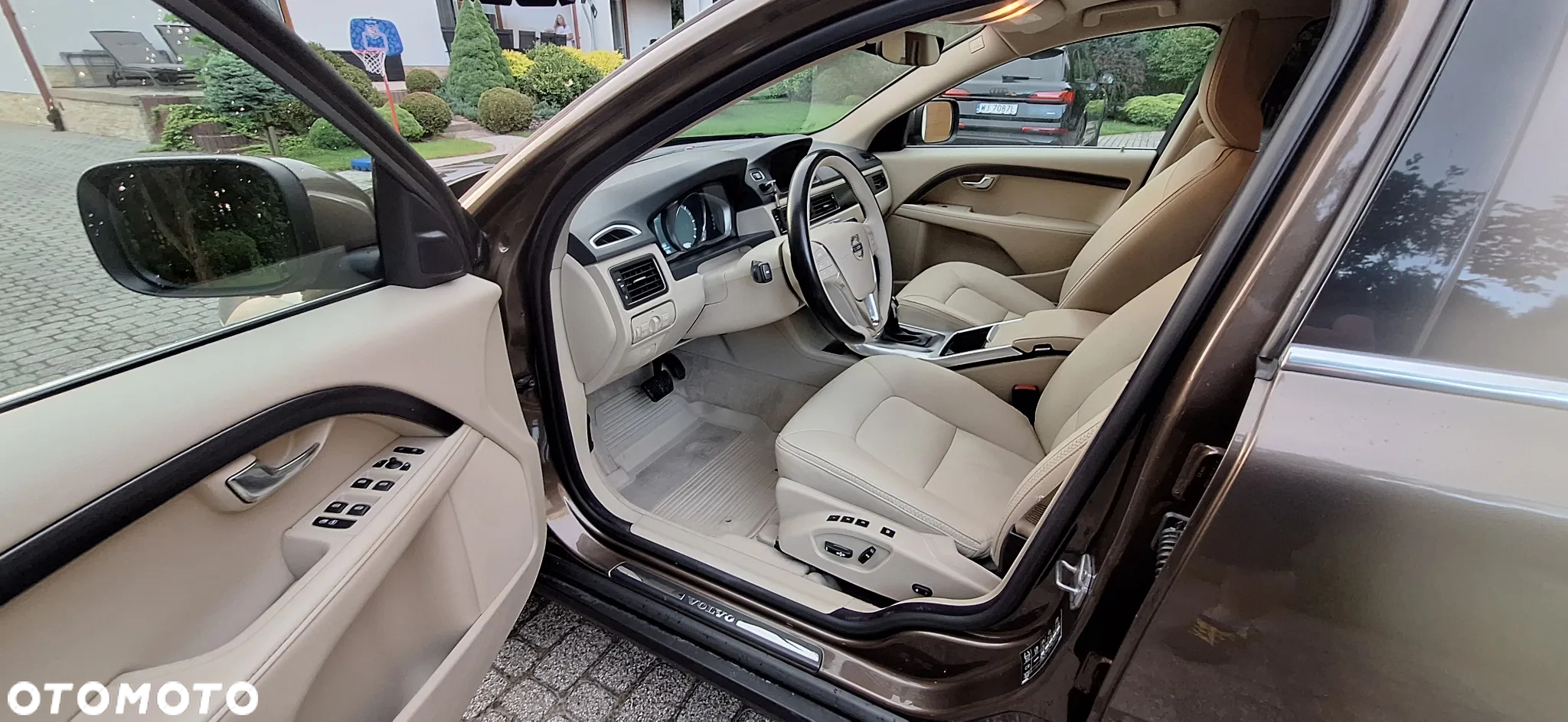 Volvo XC 70 D5 AWD Summum - 24