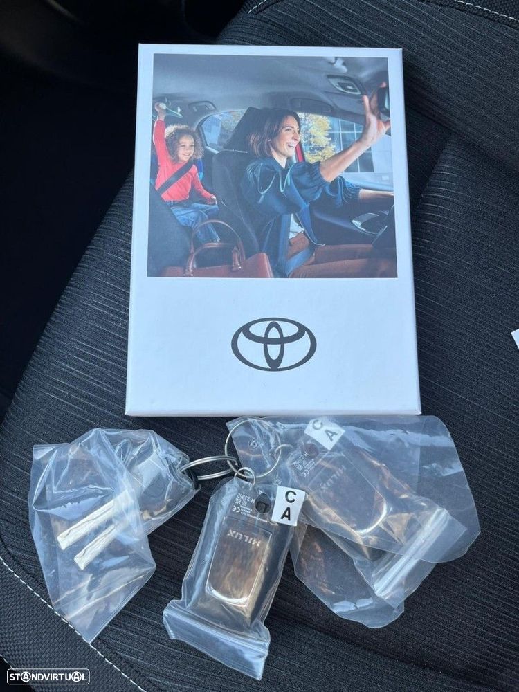 Toyota Hilux 2.4 D-4D 4WD CD CH Aut. - 51